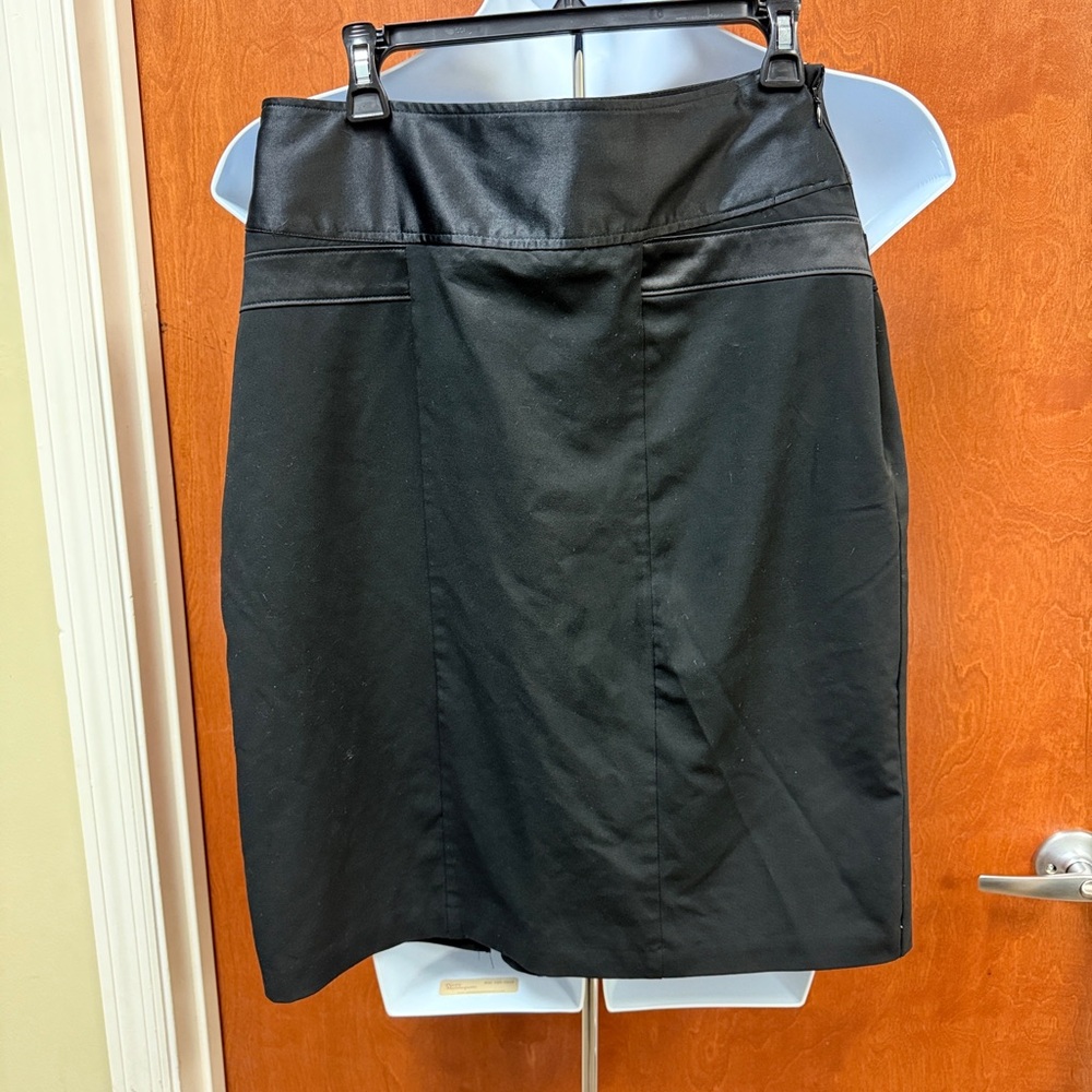 Worthington Black Pencil Skirt with bold details and Pleated slit